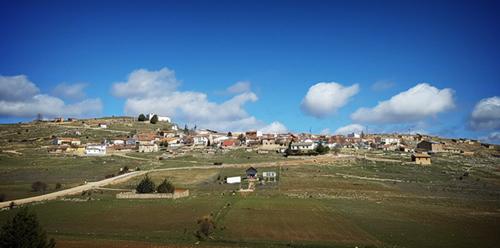 La Cierva, Cuenca. Imagen de https://es.m.wikipedia.org/wiki/Archivo:La_Cierva_2.jpeg CC BY-SA