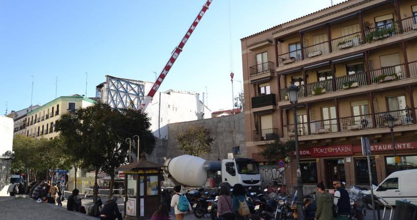 El destierro de mi vecina. Turistificación. Obras Hotel Ibis Lavapiés. CC https://flic.kr/p/UCXHp1